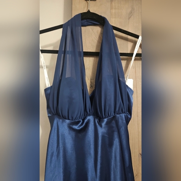 DAVIDS BRIDAL Charmeuse Chiffon Illusion Halter Dress in Blue. Size 2 NWT - Picture 4 of 15